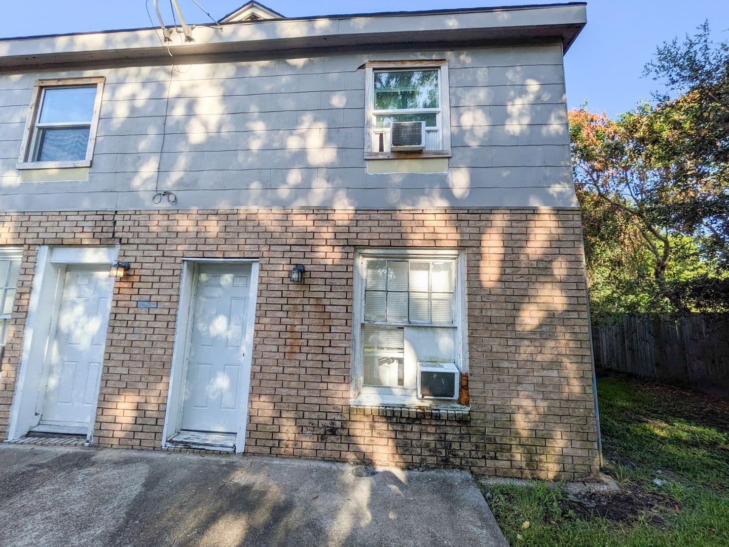 Beaumont Apartment: 315 Alabama Ave