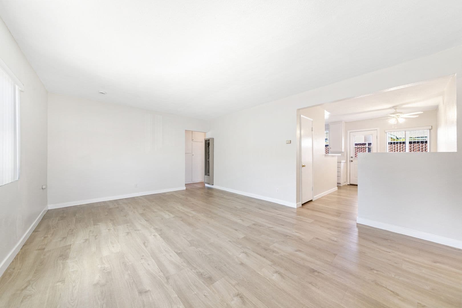 Lomita Apartment: 2222 248th St.