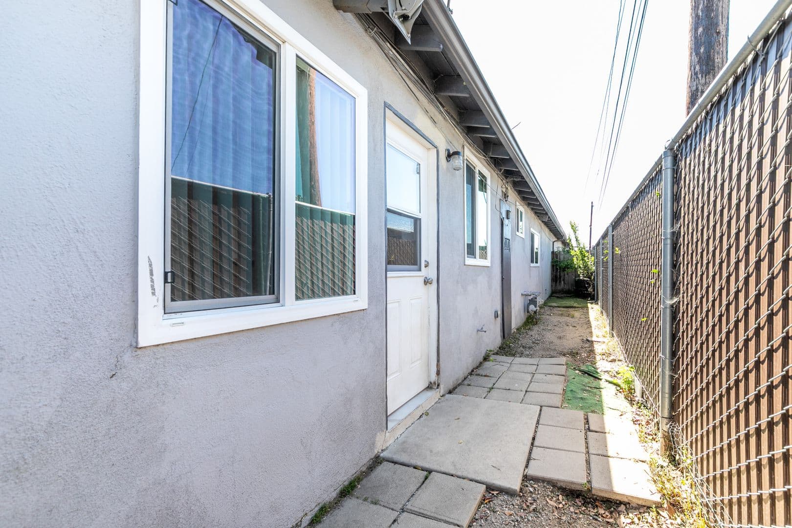 Lomita Apartment: 2222 248th St.