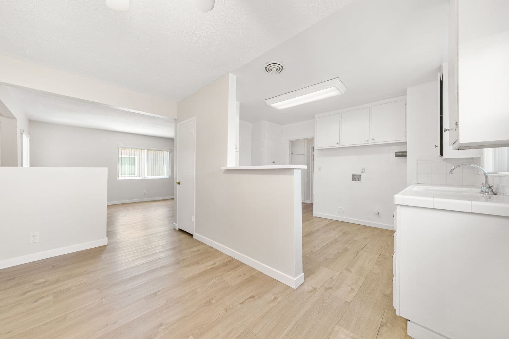 Lomita Apartment: 2222 248th St.