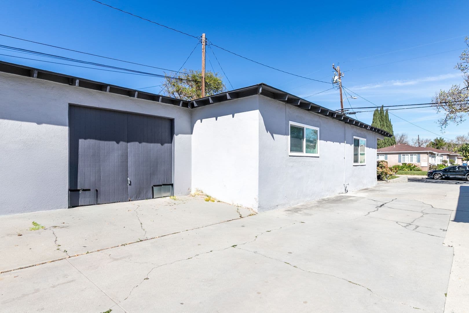 Lomita Apartment: 2222 248th St.
