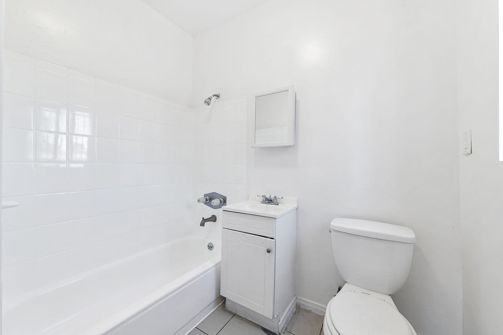 Los Angeles Apartment: Echandia