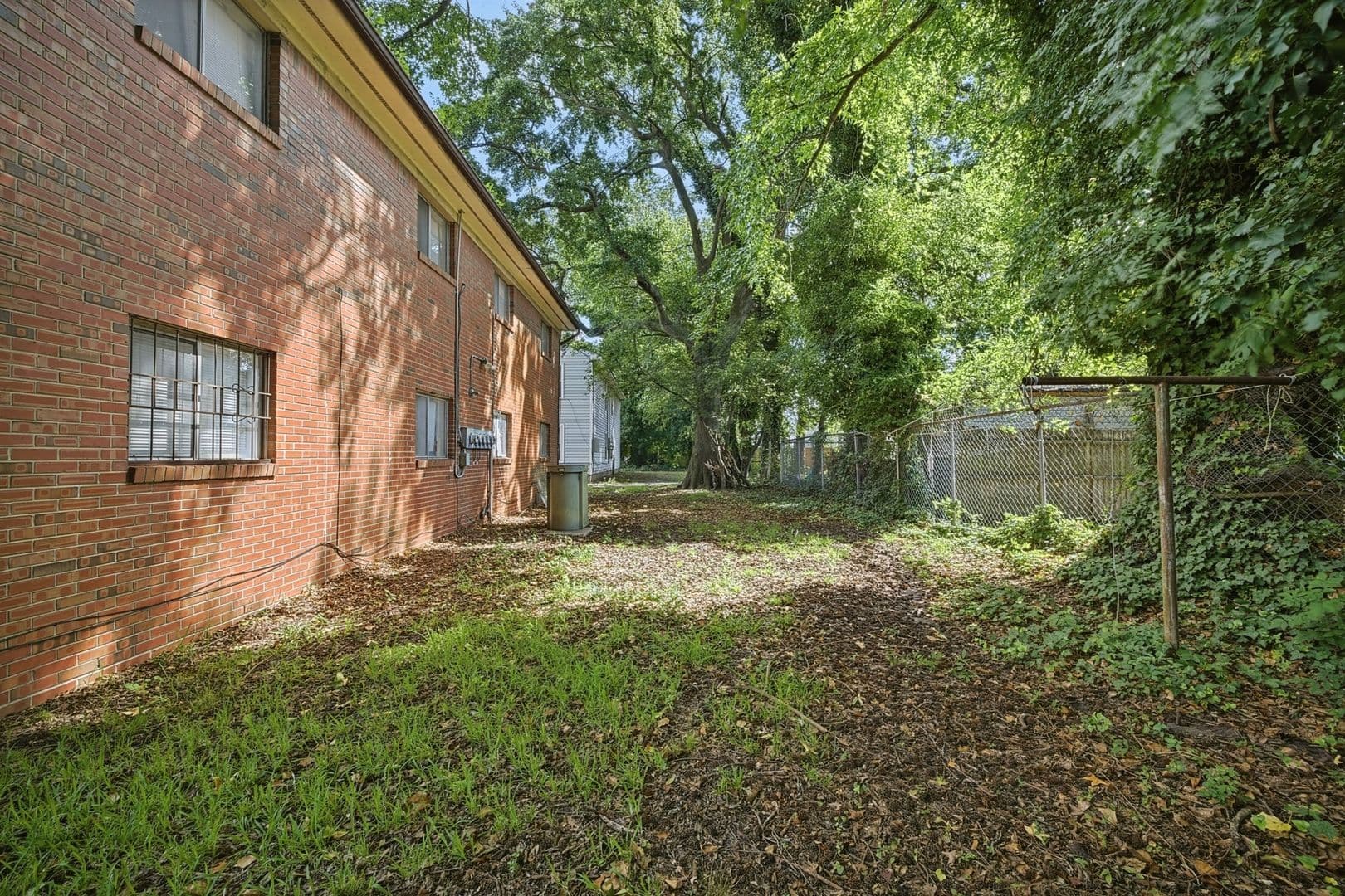 Norfolk Apartment: 1037 West 37th Street