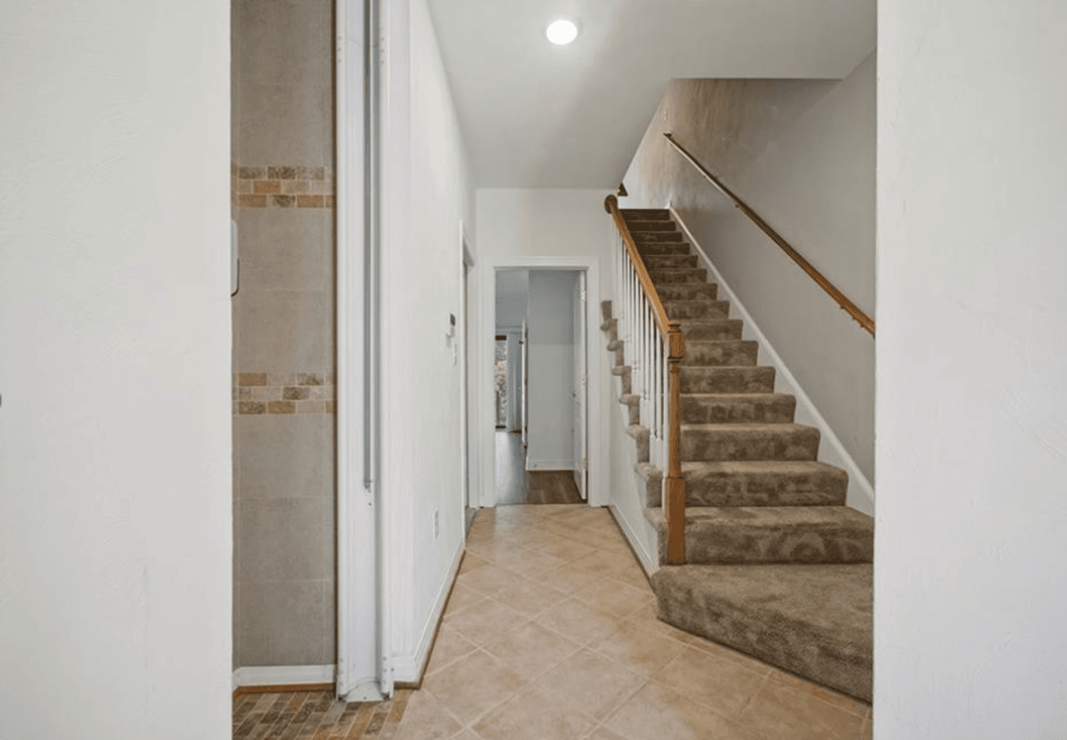 Portsmouth Townhome: 4 Sandie Point Lane