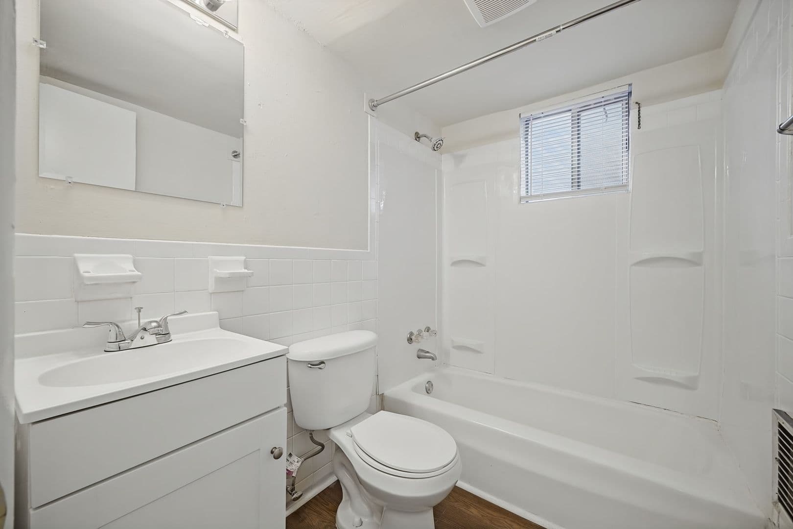 Norfolk Apartment: 1037 West 37th Street