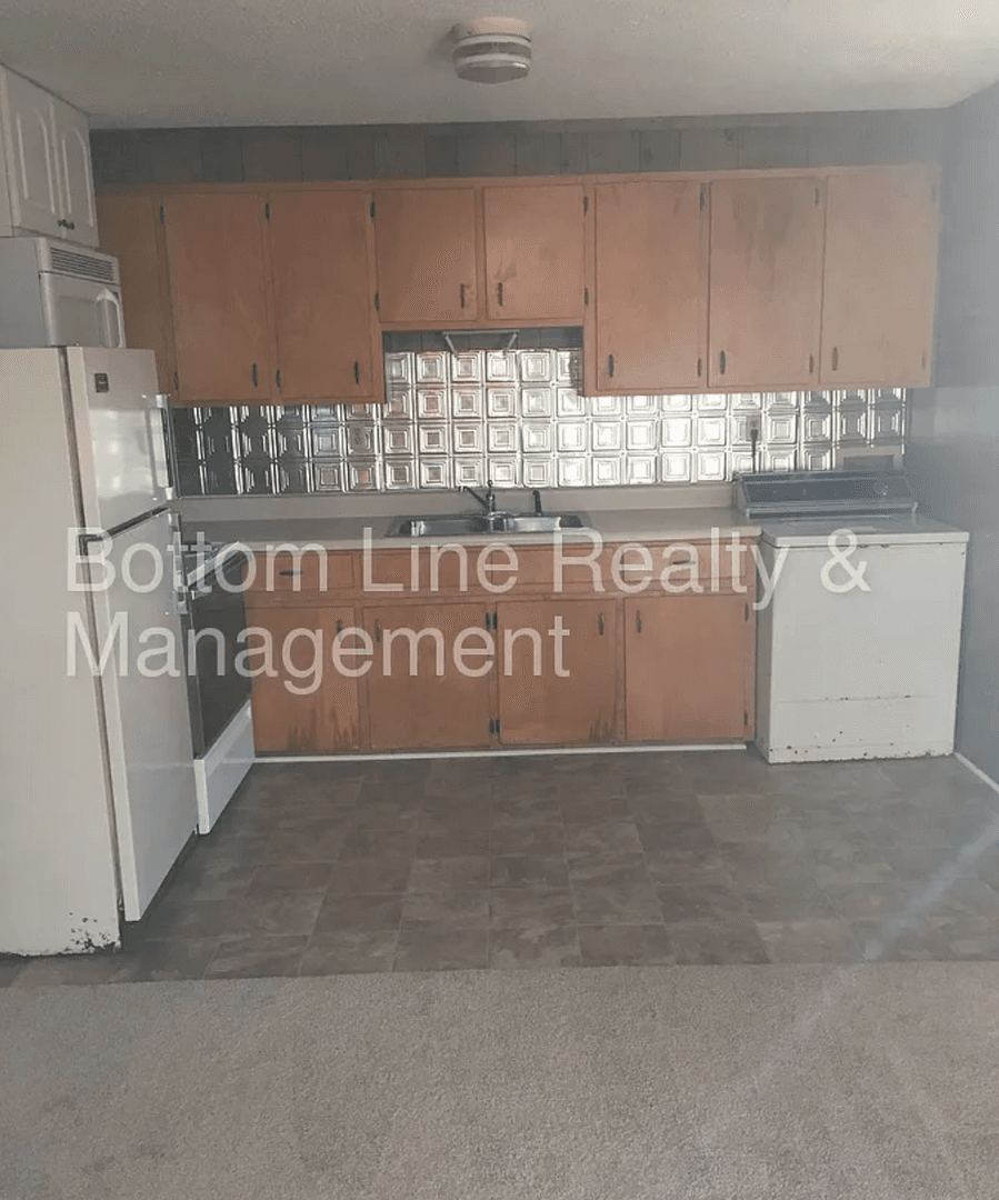 Charlotte Townhome: 7120 Mack St Apt B