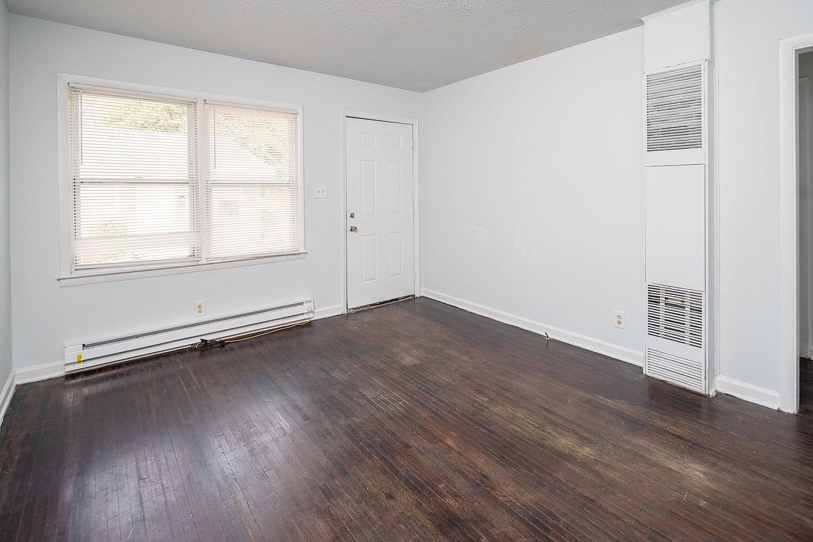 Charlotte Apartment: 3115 GIRARD CT