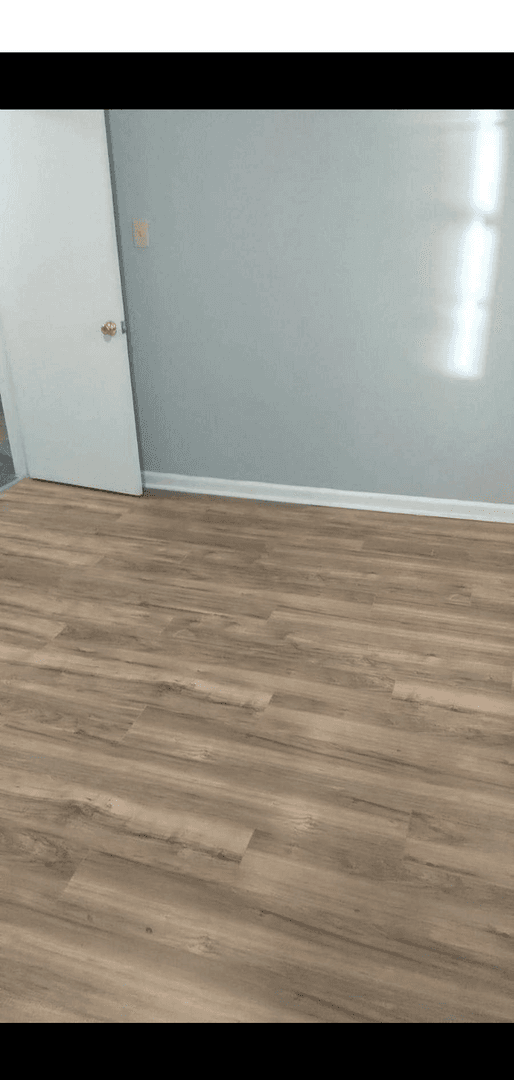 Winston-Salem Apartment: -105 Inverness Street