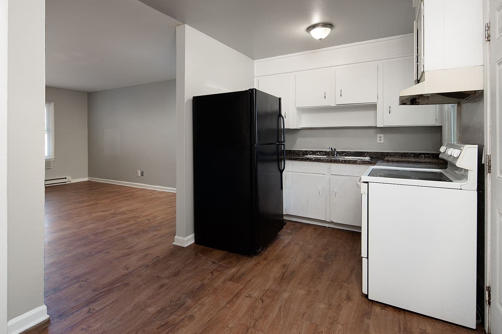 Charlotte Apartment: 3624 Hashem Dr.