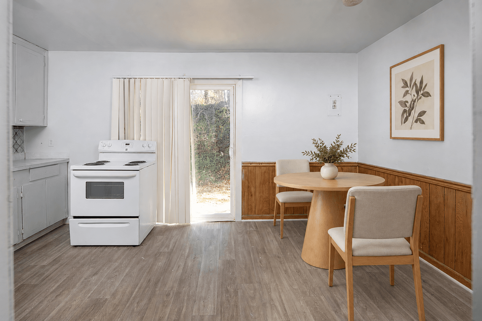 Mt Holly Apartment: 210 E Catawba Avenue