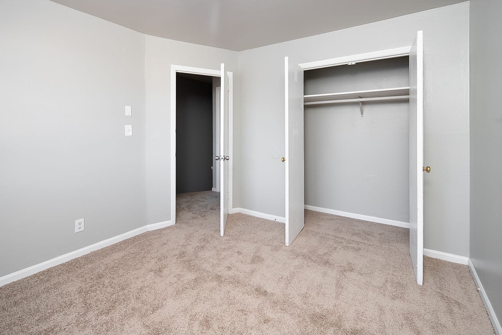 Charlotte Apartment: 3624 Hashem Dr.