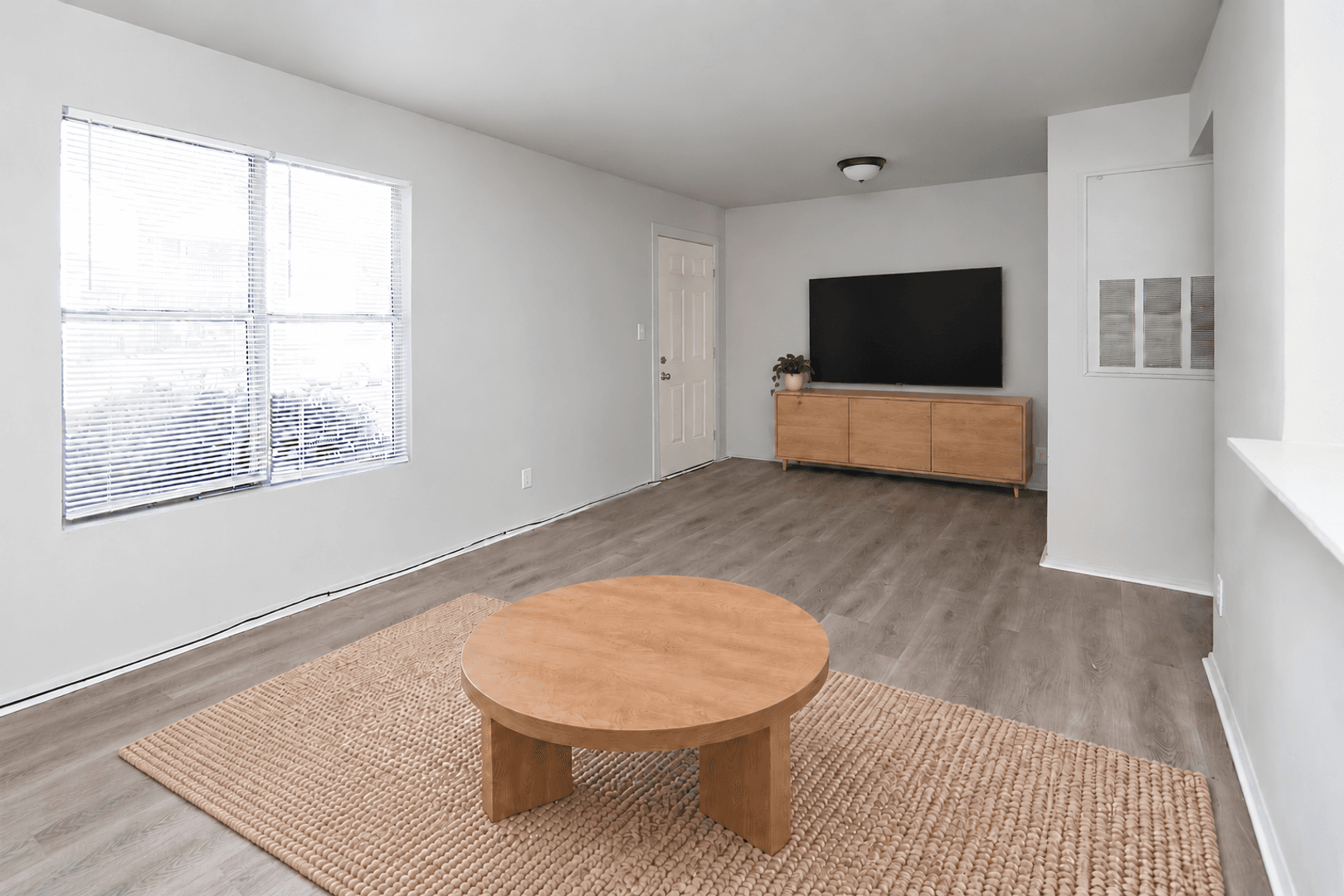Charlotte Apartment: 1234 Saratoga Dr