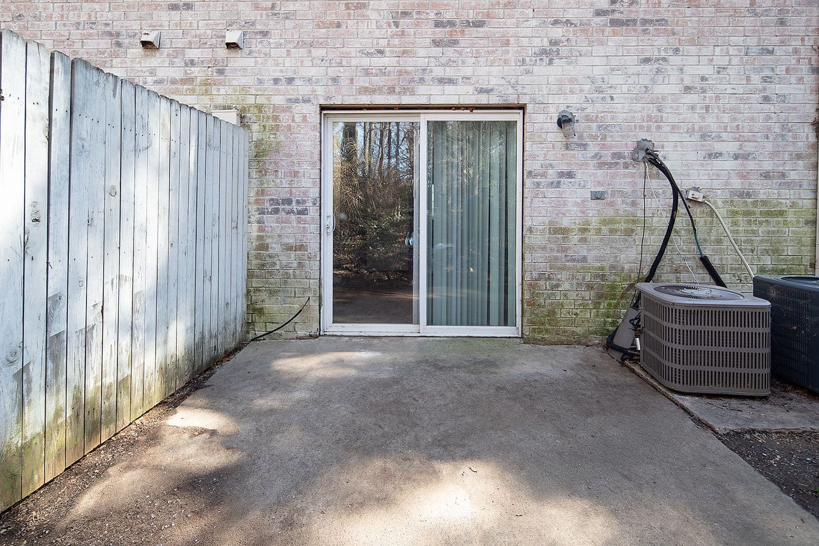 Charlotte Apartment: 1307 Springmont Ln