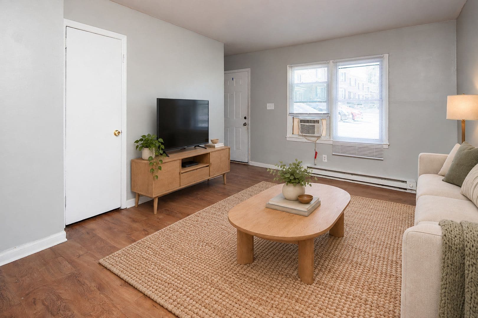 Charlotte Apartment: 3624 Hashem Dr.