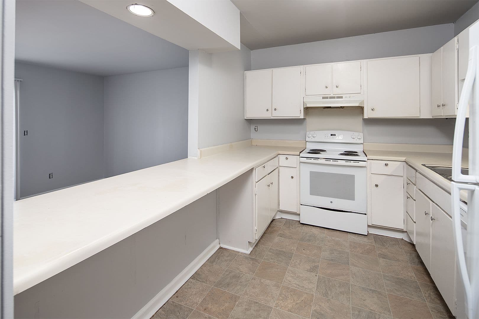 Charlotte Apartment: 825 Farmhurst Dr