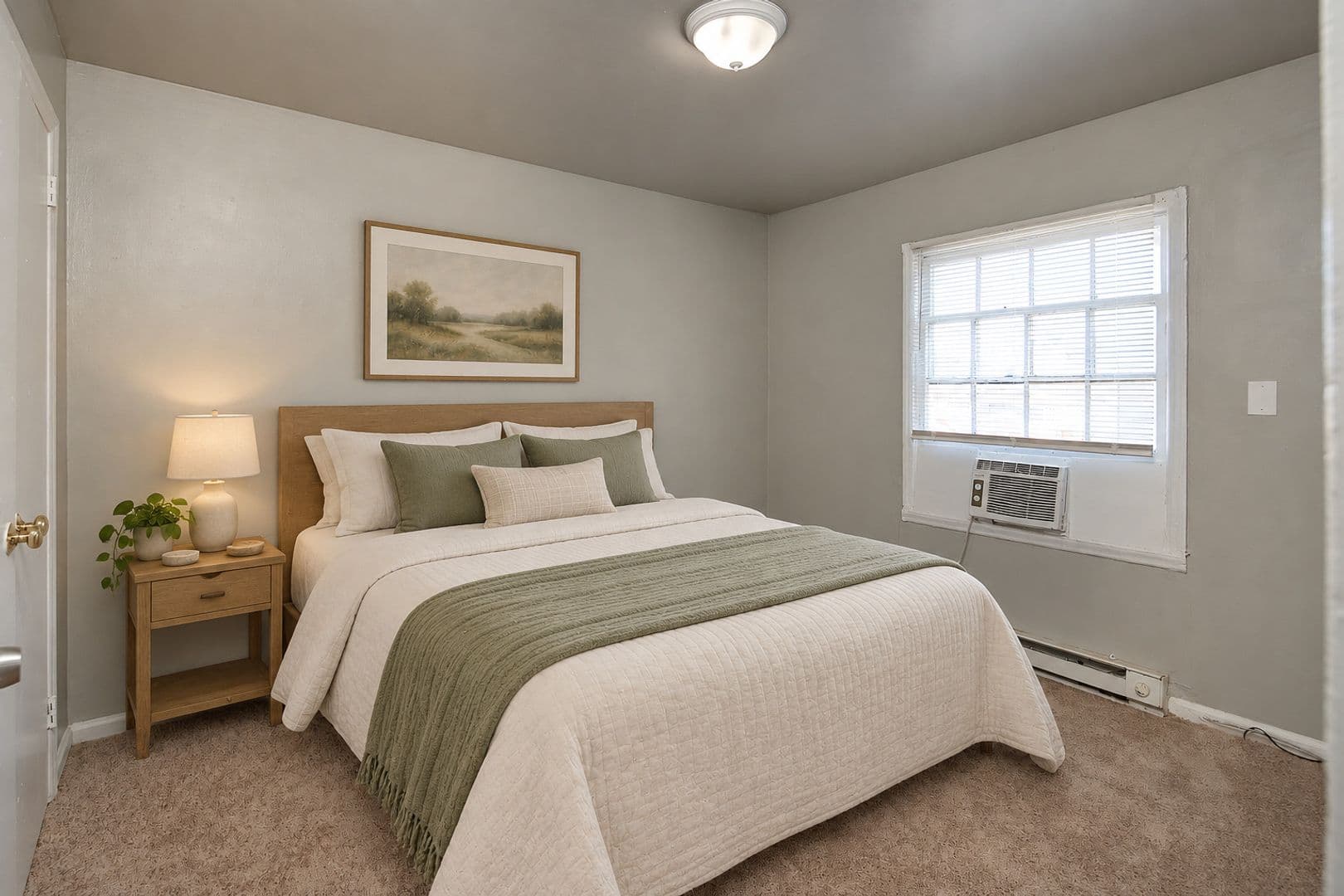 Charlotte Apartment: 3624 Hashem Dr.
