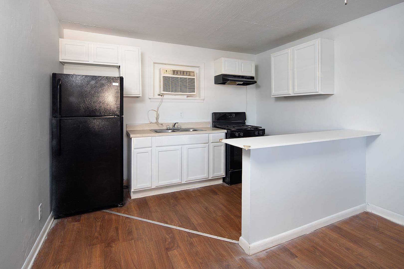 Belmont Apartment: 23 Alice Ave