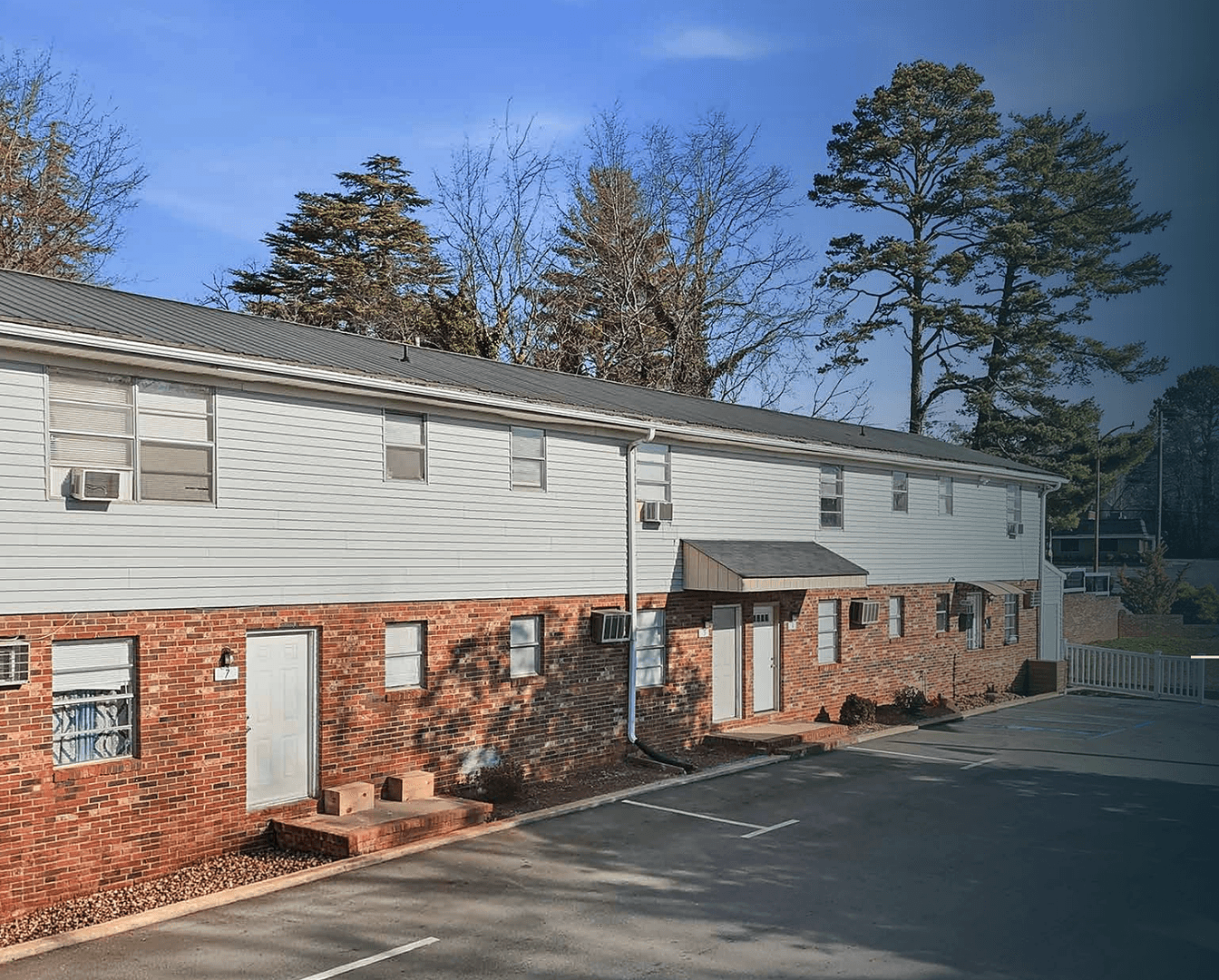 Greenville Apartment: 2627 Poinsett Highway