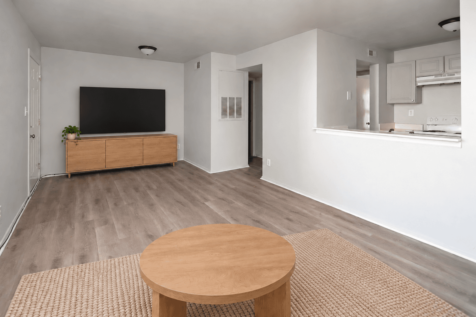 Charlotte Apartment: 1234 Saratoga Dr