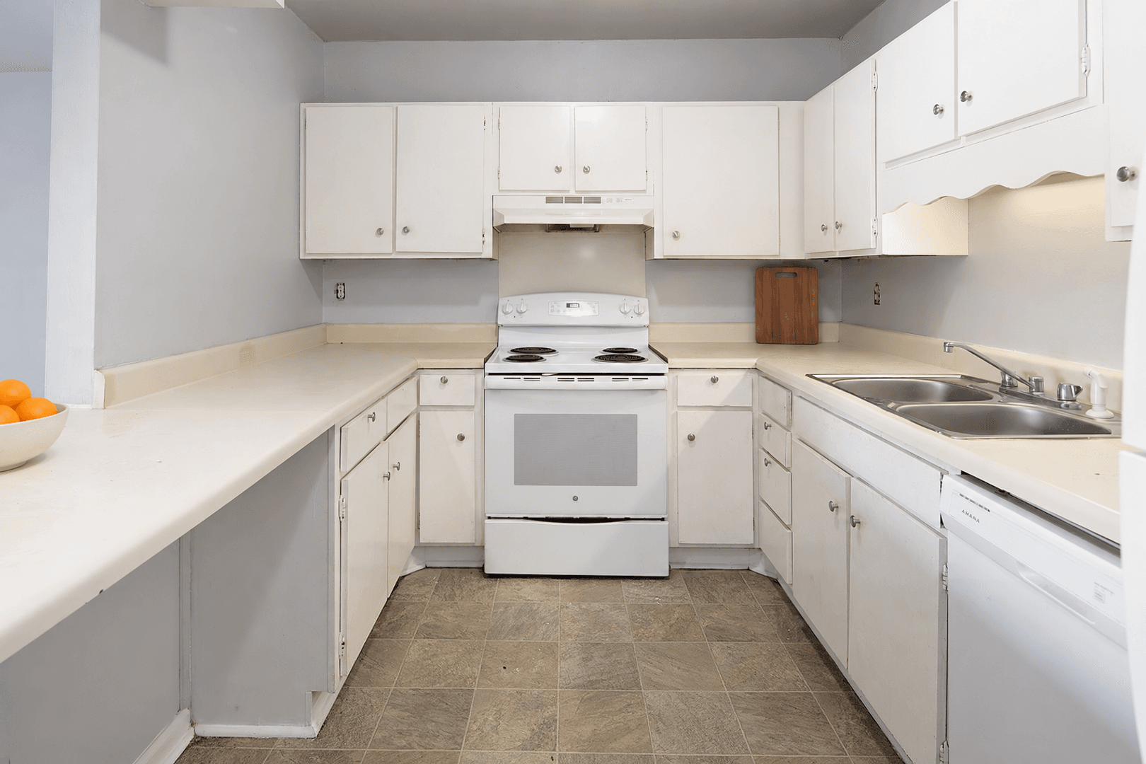 Charlotte Apartment: 825 farmhurst Dr
