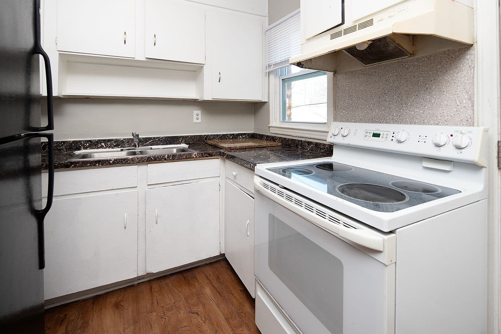 Charlotte Apartment: 3624 Hashem Dr.