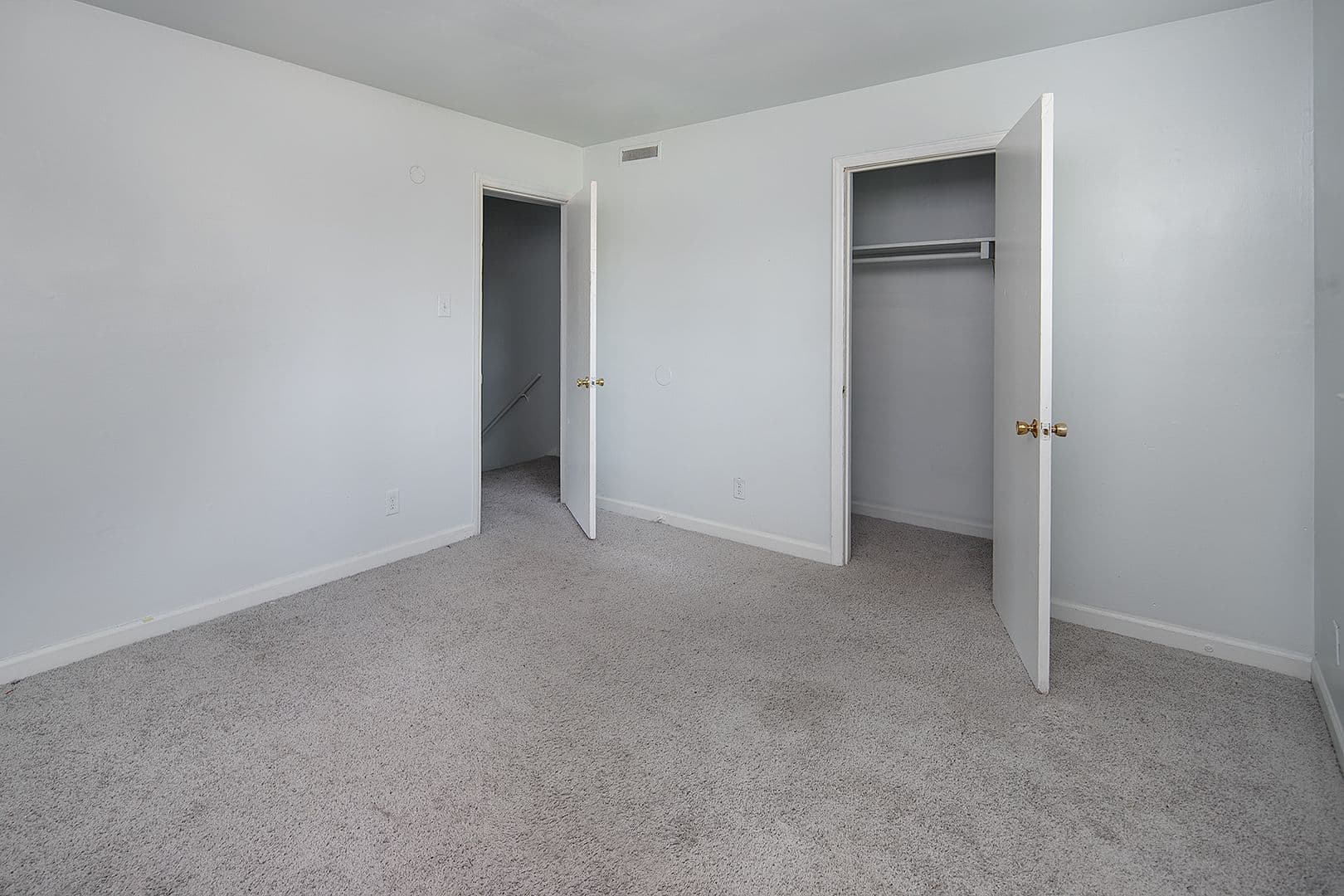 Mt Holly Apartment: 210 E Catawba Avenue