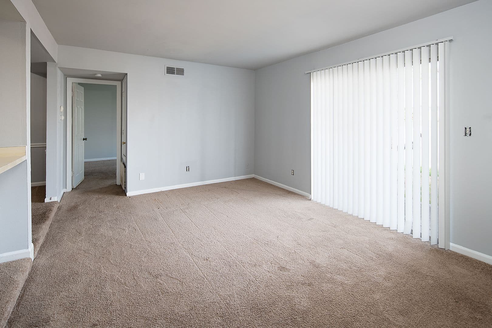 Charlotte Apartment: 825 Farmhurst Dr