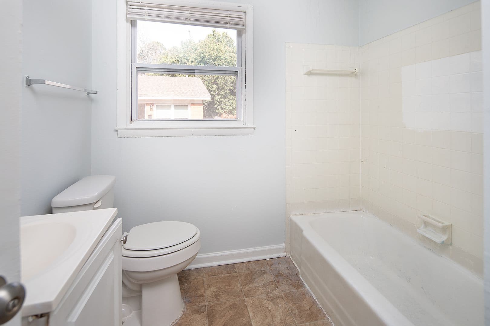 Charlotte Apartment: 3115 GIRARD CT