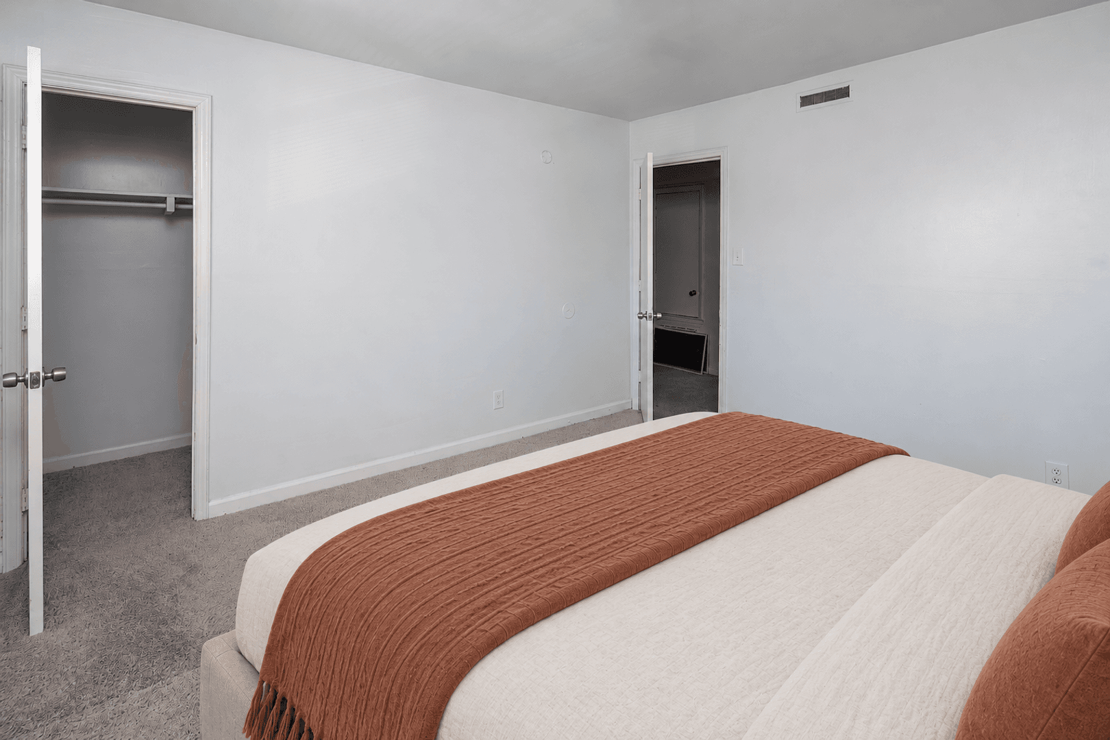 Mt Holly Apartment: 210 E Catawba Avenue