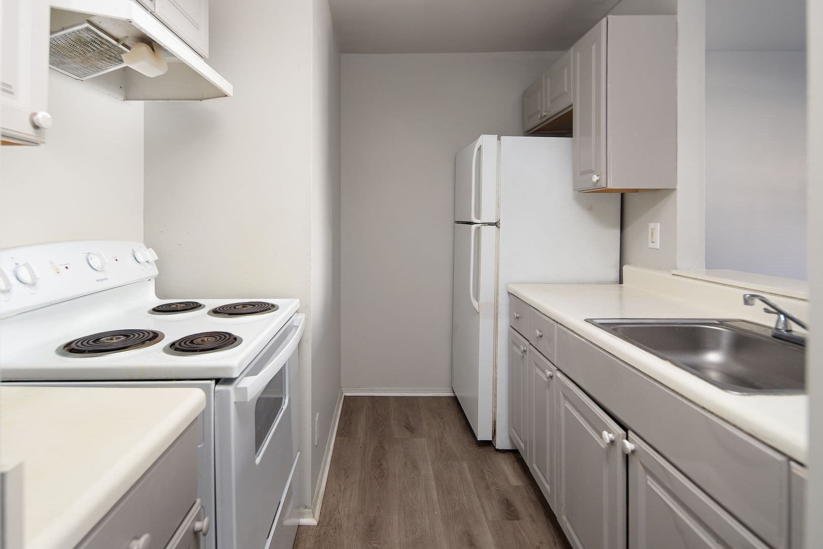 Charlotte Apartment: 1234 Saratoga Dr