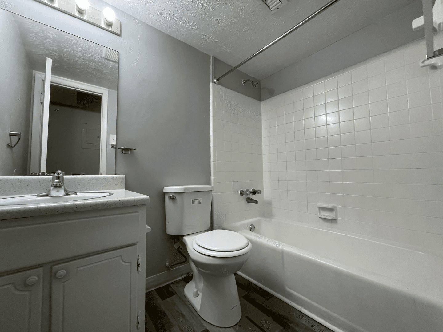 Charlotte Apartment: 1307 Springmont Ln