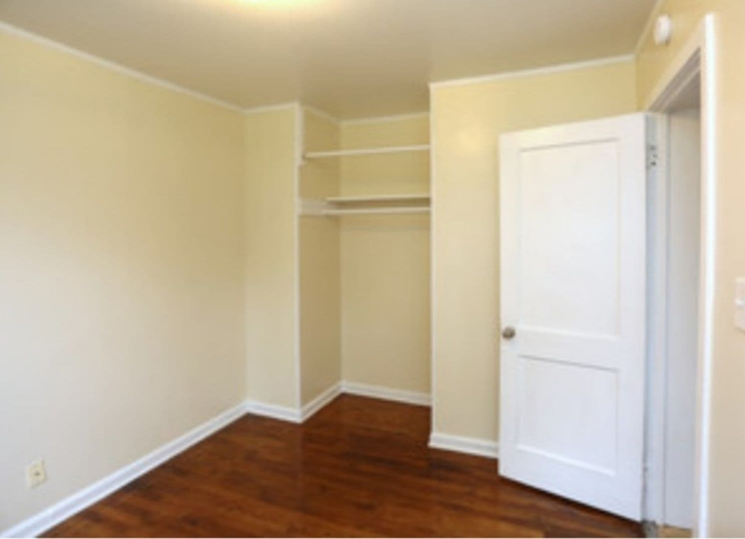 Winston-Salem Apartment: 301 Walkertown Ave