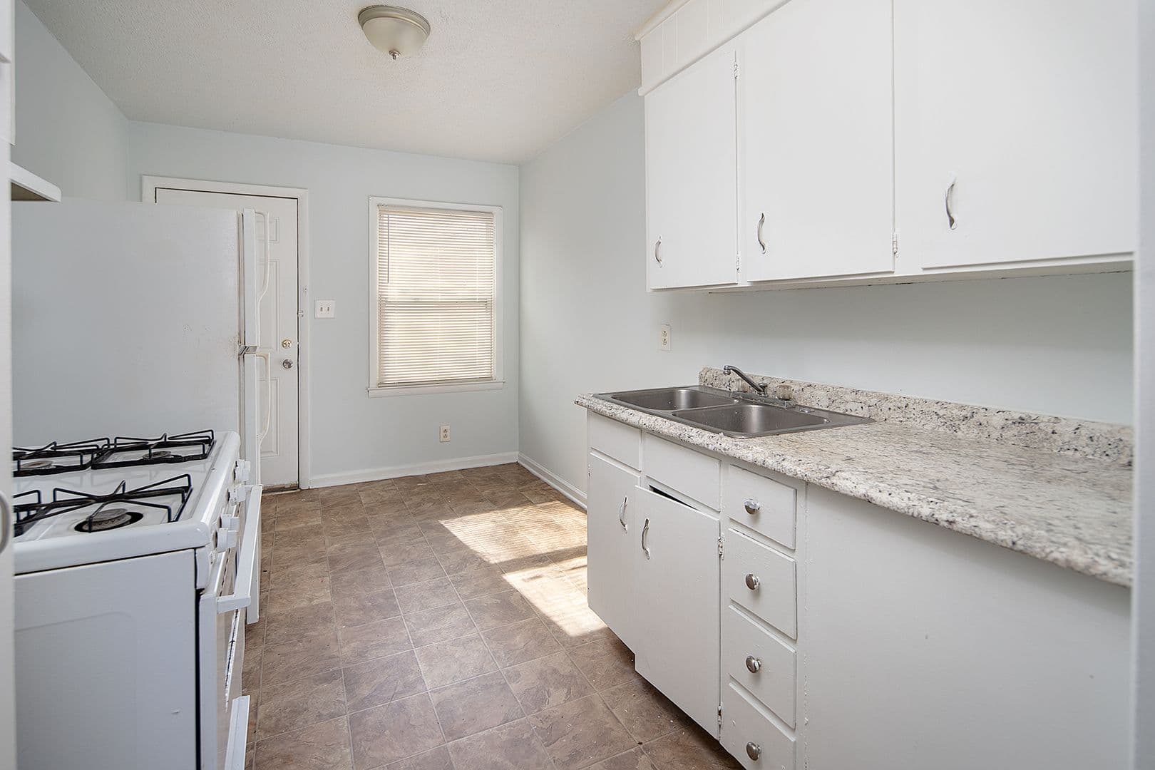 Charlotte Apartment: 3115 GIRARD CT