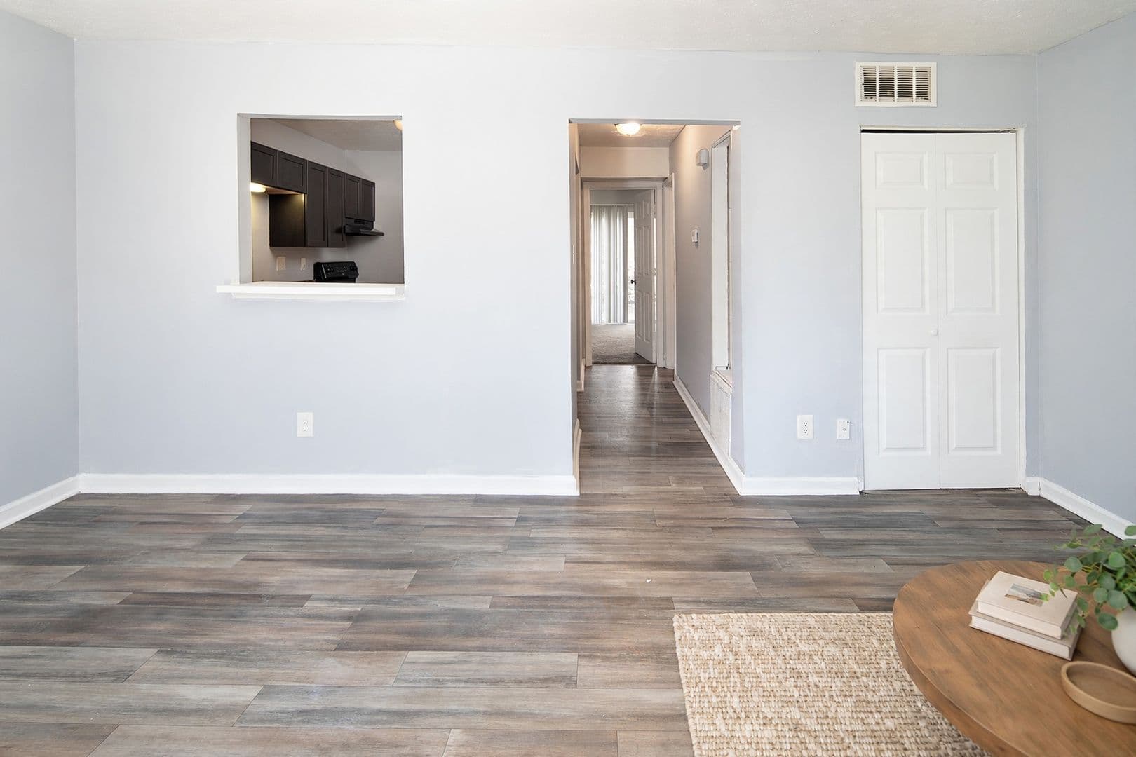 Charlotte Apartment: 1307 Springmont Ln