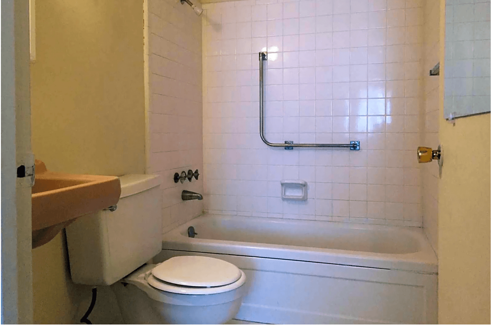 Winston-Salem Apartment: 2901 Walkertown Rd