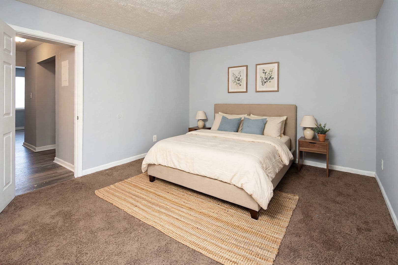 Charlotte Apartment: 1307 Springmont Ln