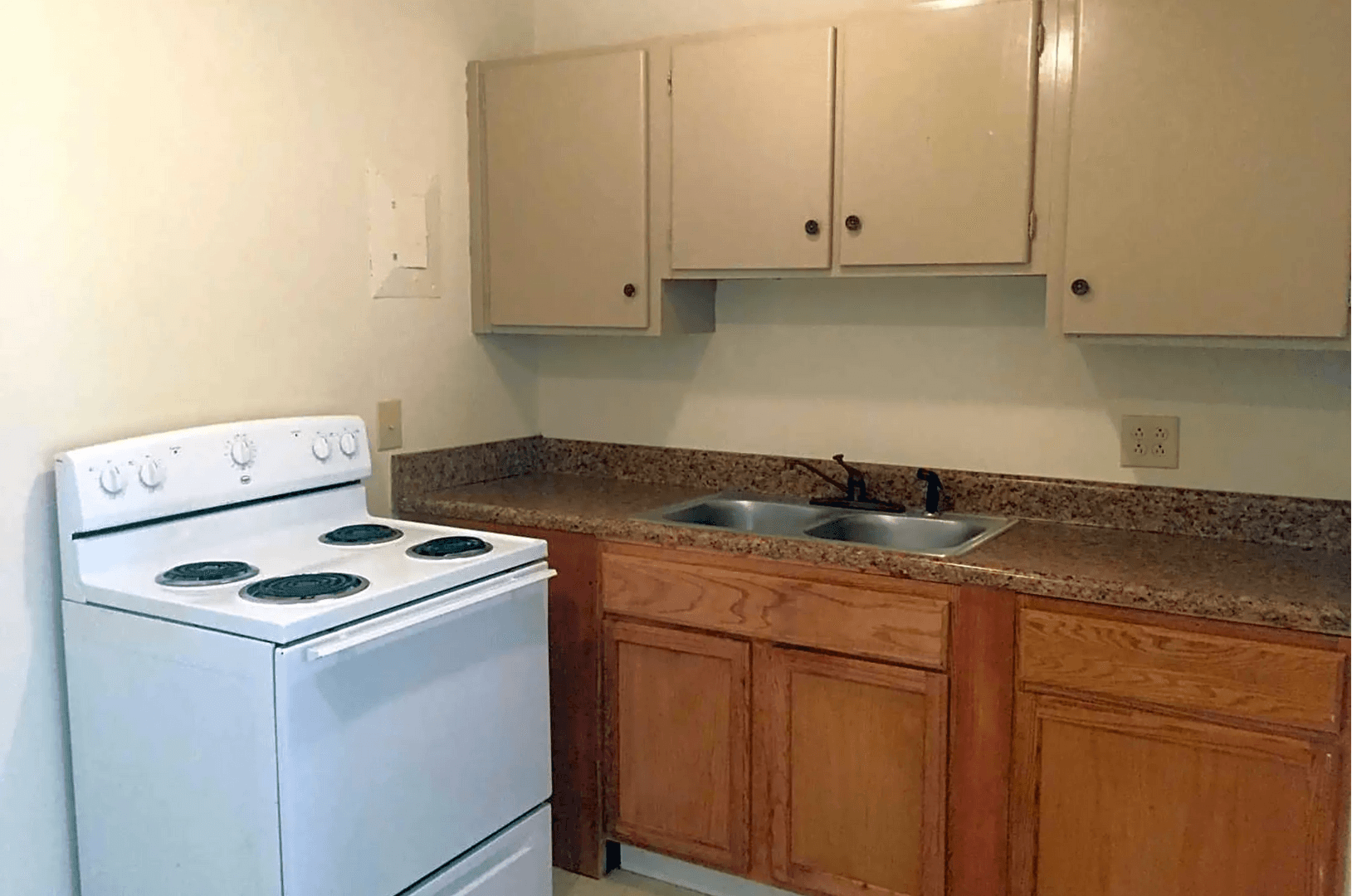 Winston-Salem Apartment: 2901 Walkertown Rd