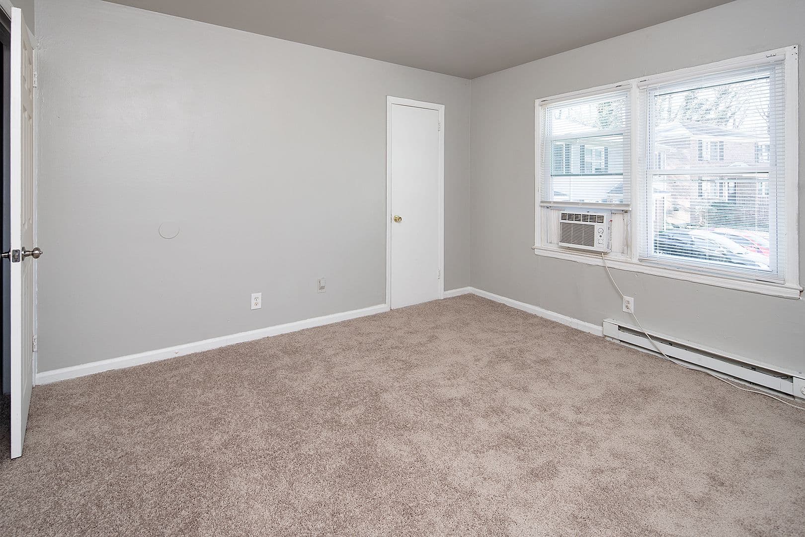 Charlotte Apartment: 3624 Hashem Dr.