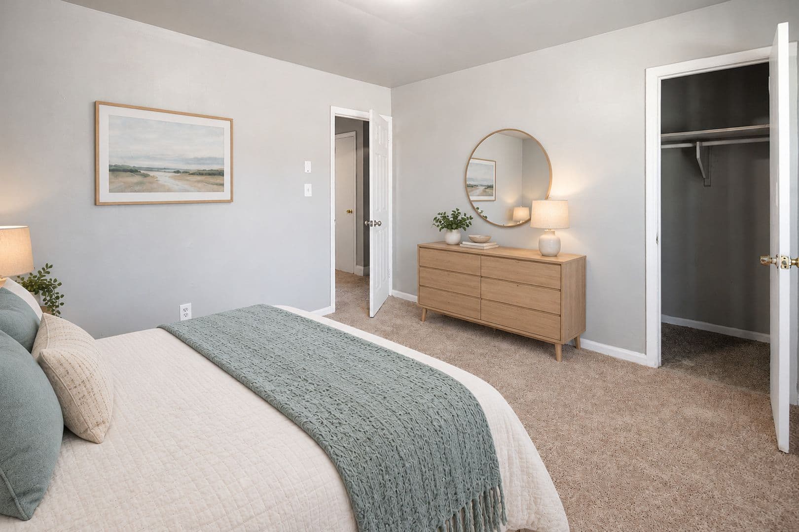 Charlotte Apartment: 3624 Hashem Dr.