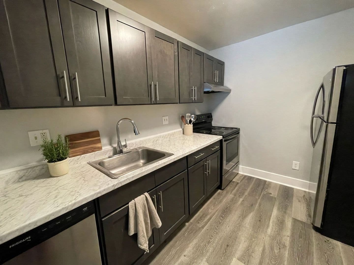 Charlotte Apartment: 1307 Springmont Ln