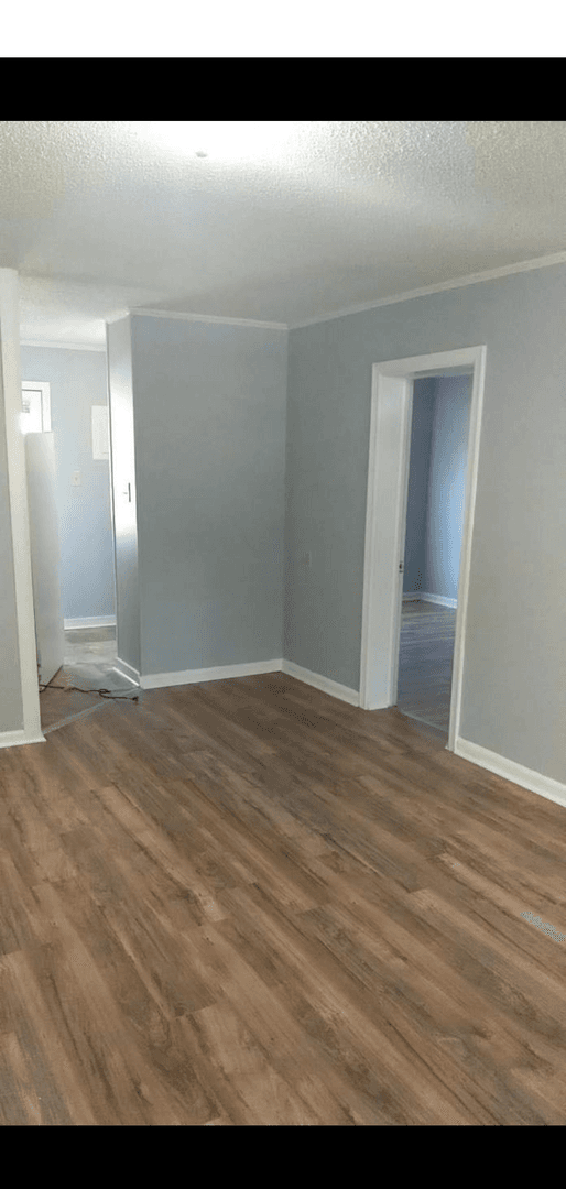 Winston-Salem Apartment: -105 Inverness Street