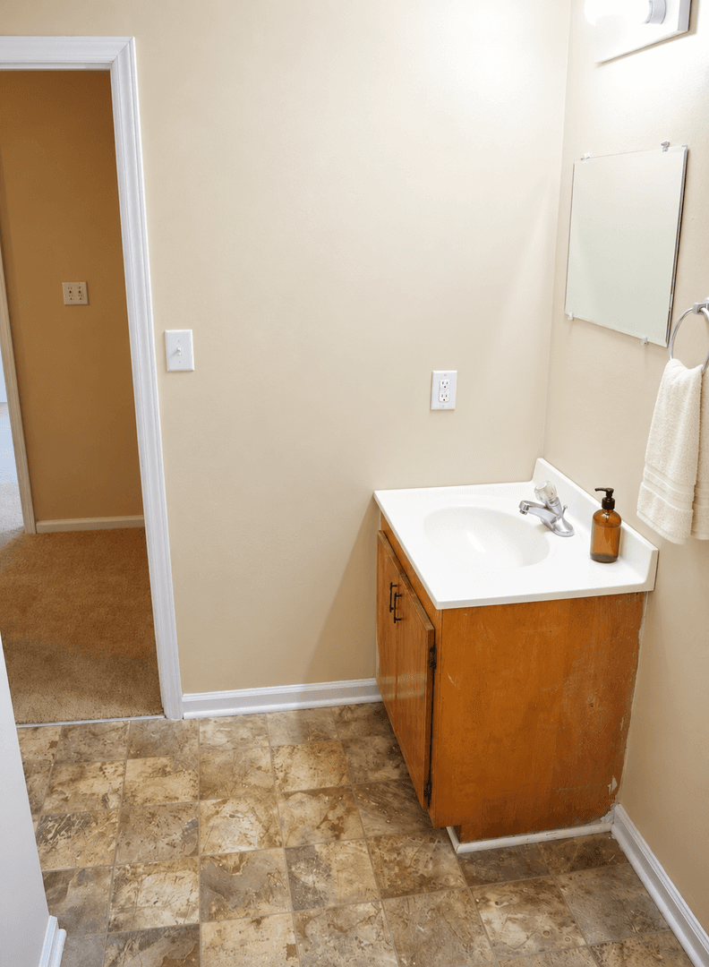 Gastonia Apartment: 2417 E Ozark Avenue Suite 1