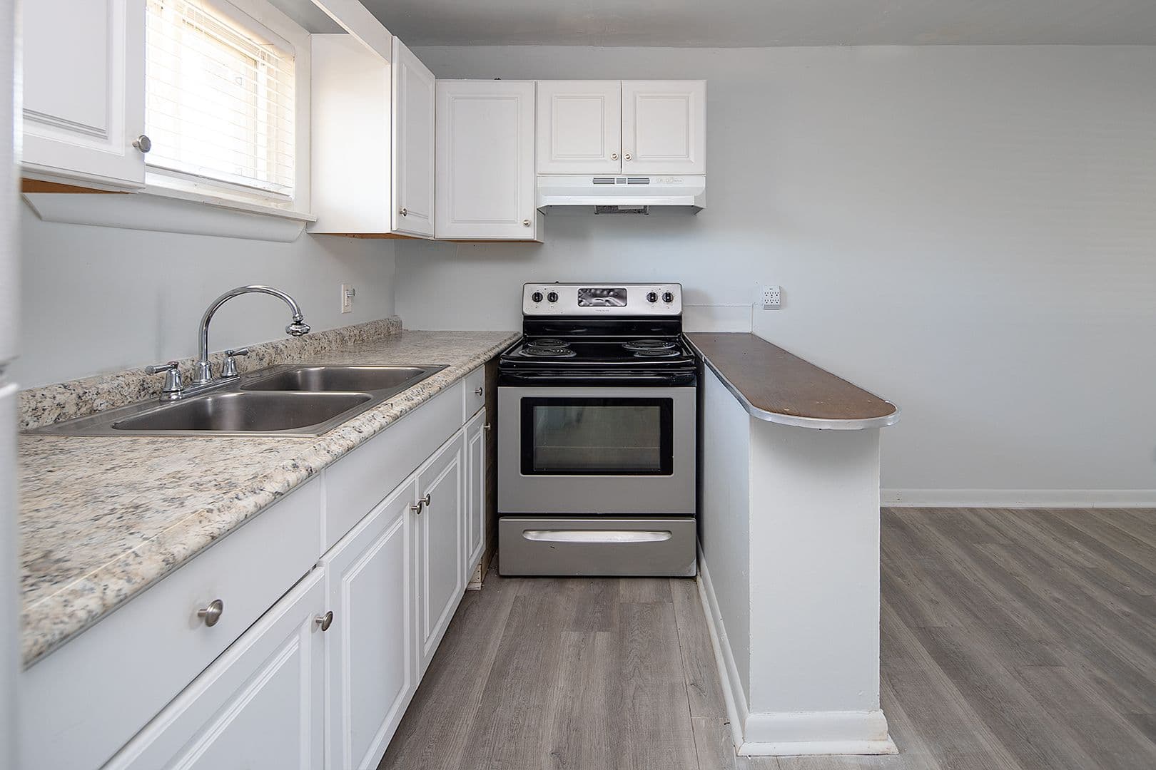Belmont Apartment: 23 Alice Ave
