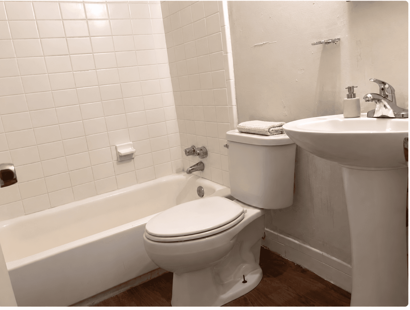 Charlotte Apartment: 3235 Ross Ave