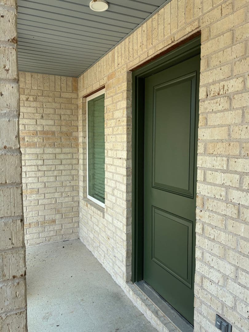 Searcy House: 1406 Manor Ct