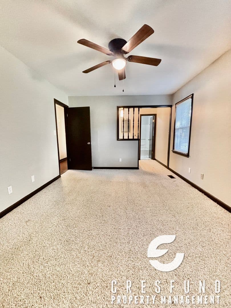 Fayetteville House: 6727 Vaughn Road