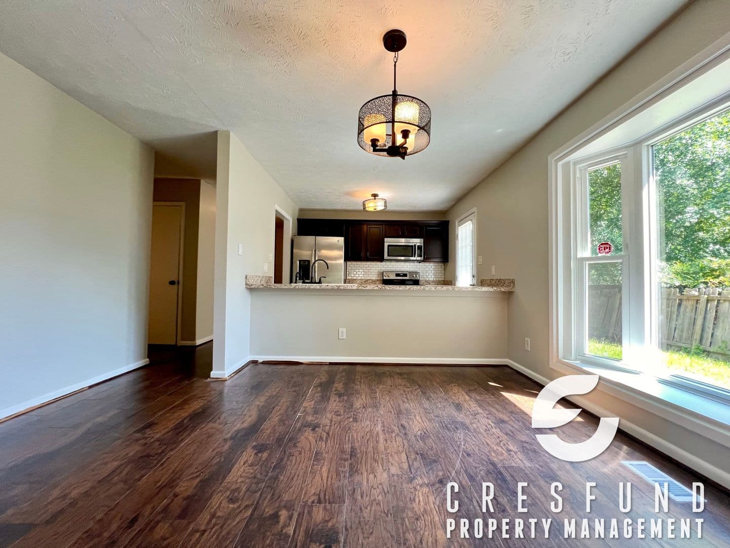 Fayetteville House: 5233