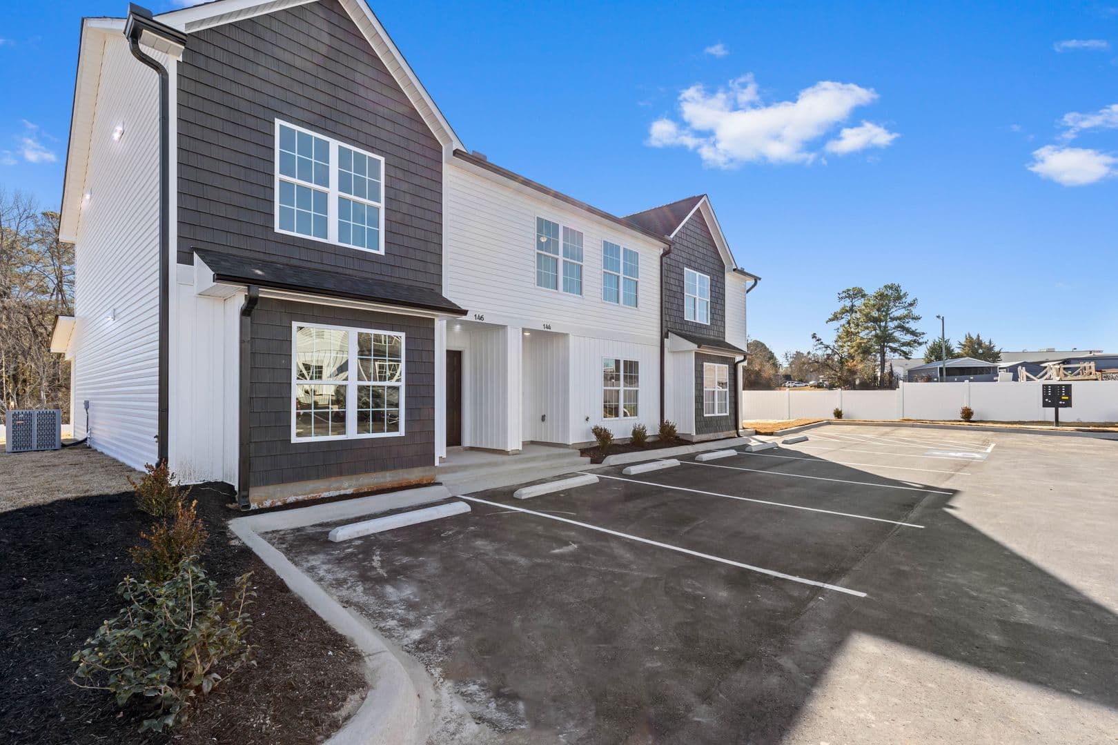Spring Lake House: 144 Chapel Hill Road