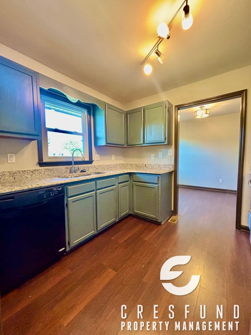 Fayetteville House: 6727 Vaughn Road