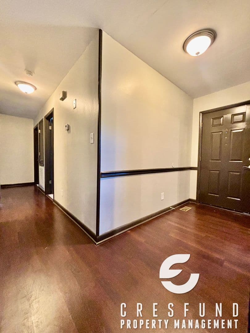 Fayetteville House: 6727 Vaughn Road
